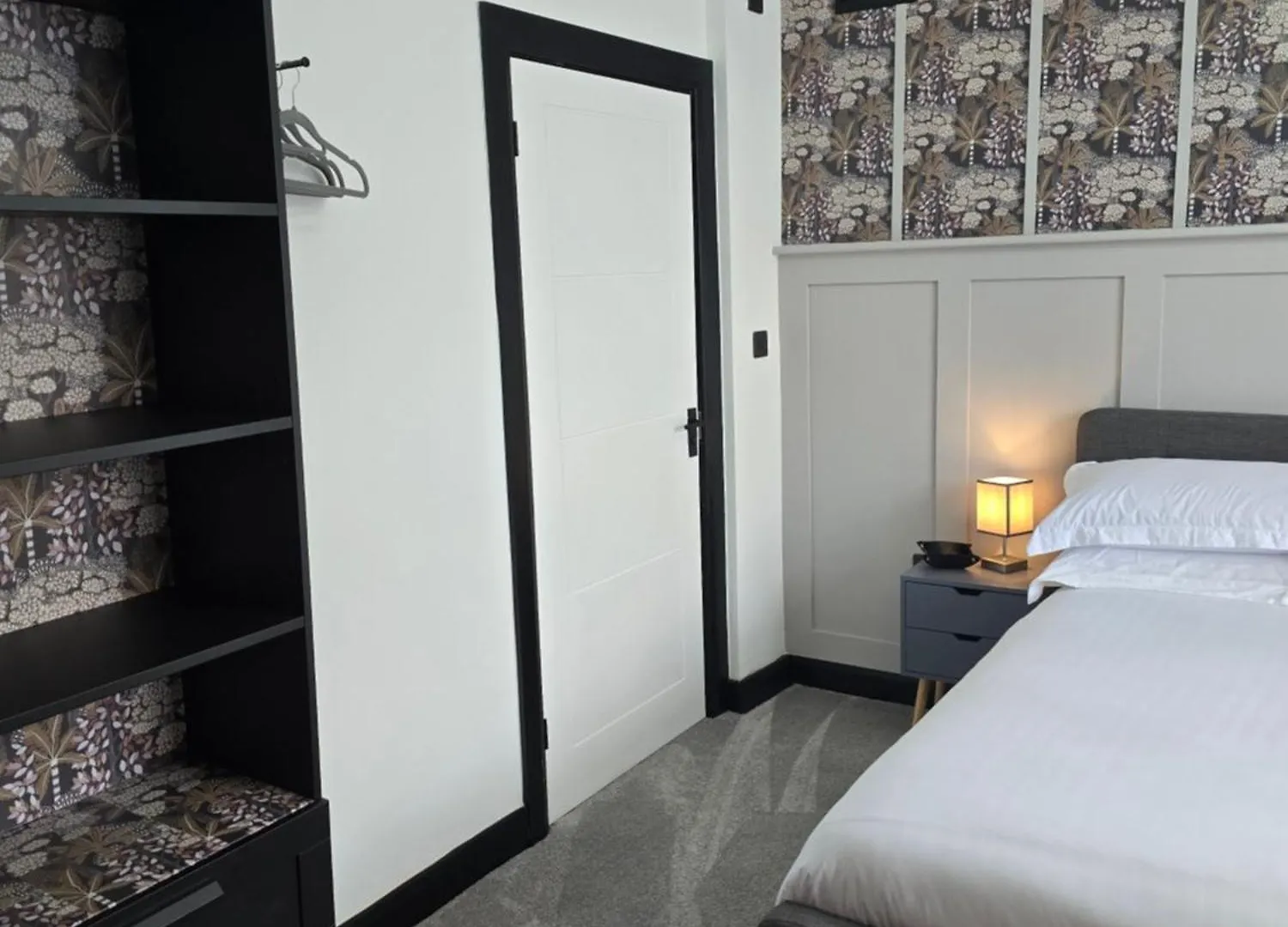 Double Room With Ensuite Bathroom Feltham 0*,