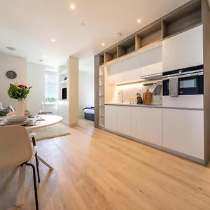  Apartment Cozy - Free Wifi And Parking Onsite