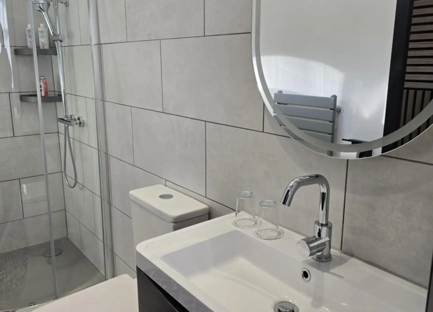 Double Room With Ensuite Bathroom Feltham 0*,